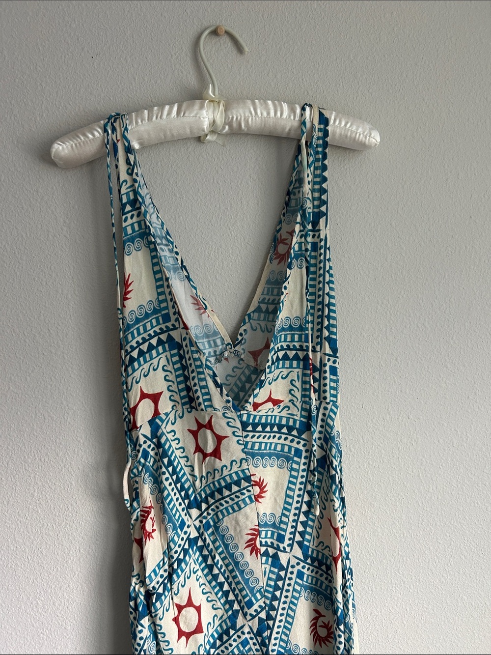 VRG GRL Sleeveless Blue & White V Neck Maxi Dress with Geometric Print - Picture 12 of 15